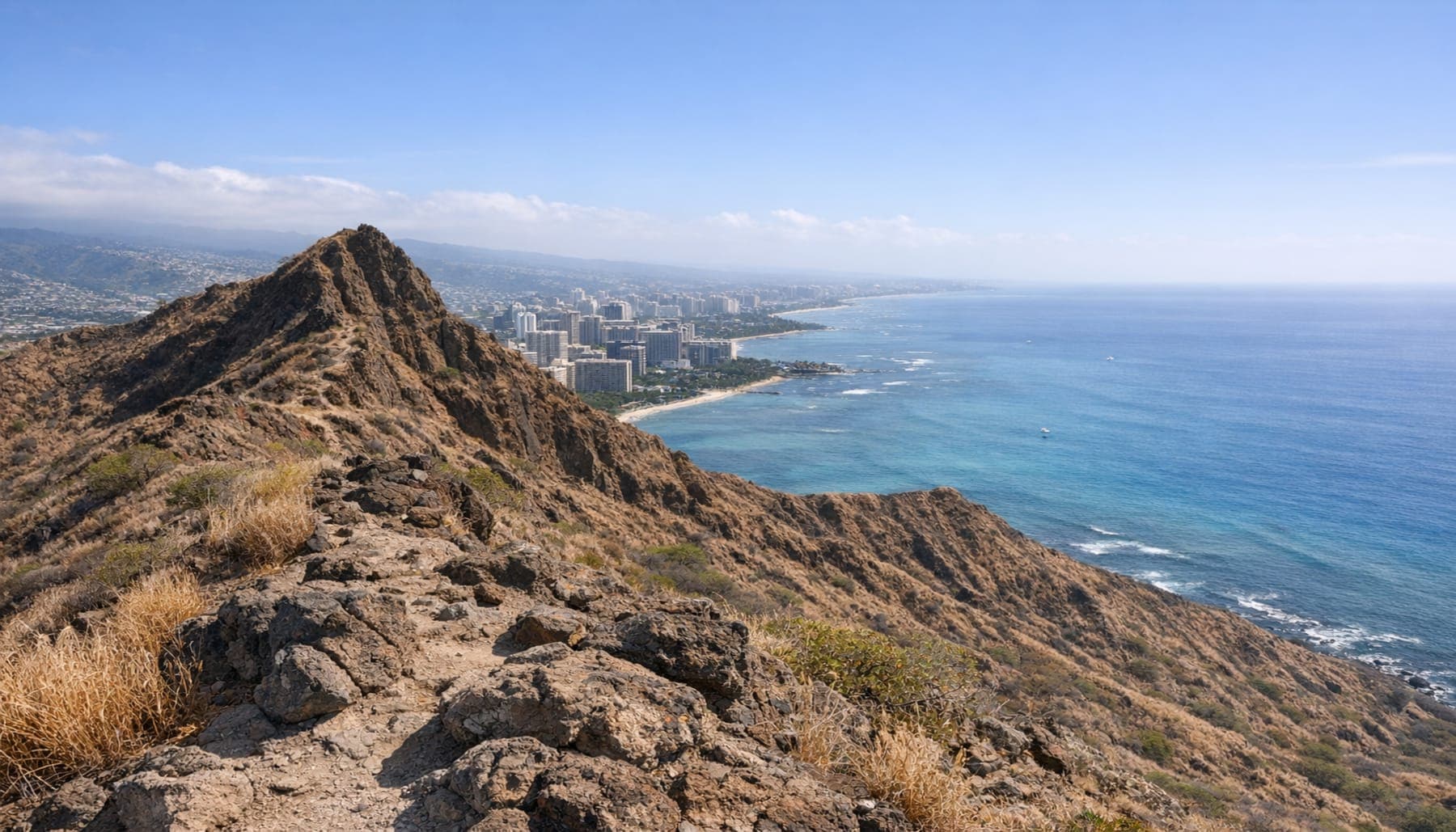 Leʻahi Diamond Head above Waikīkī